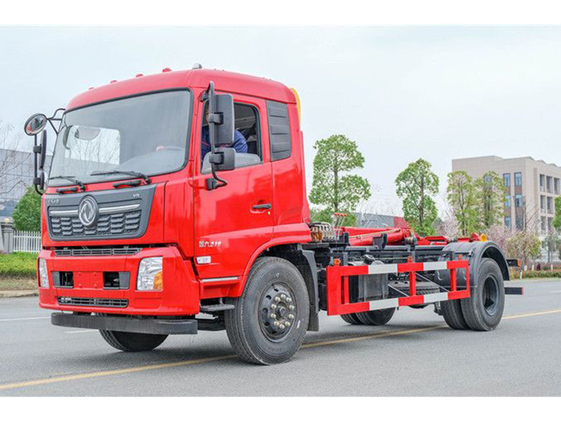 东风天锦14方勾臂垃圾車(chē)