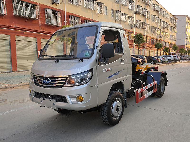 唐骏后双轮3-4勾臂垃圾車(chē)