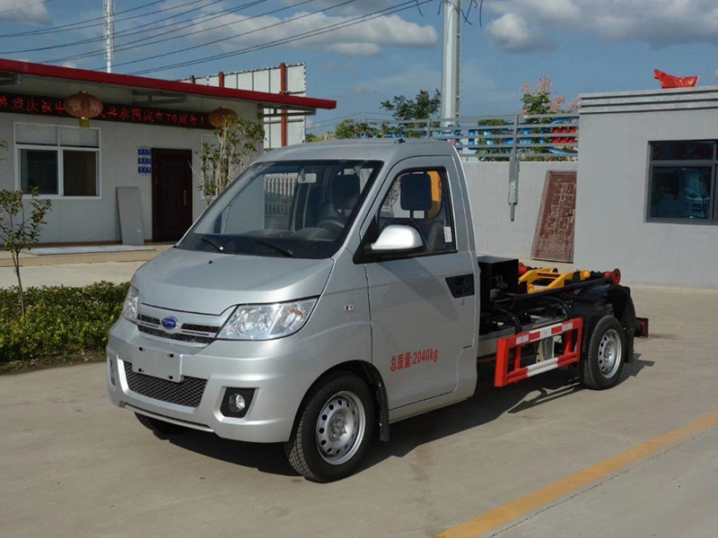 开瑞3050勾臂垃圾車(chē)