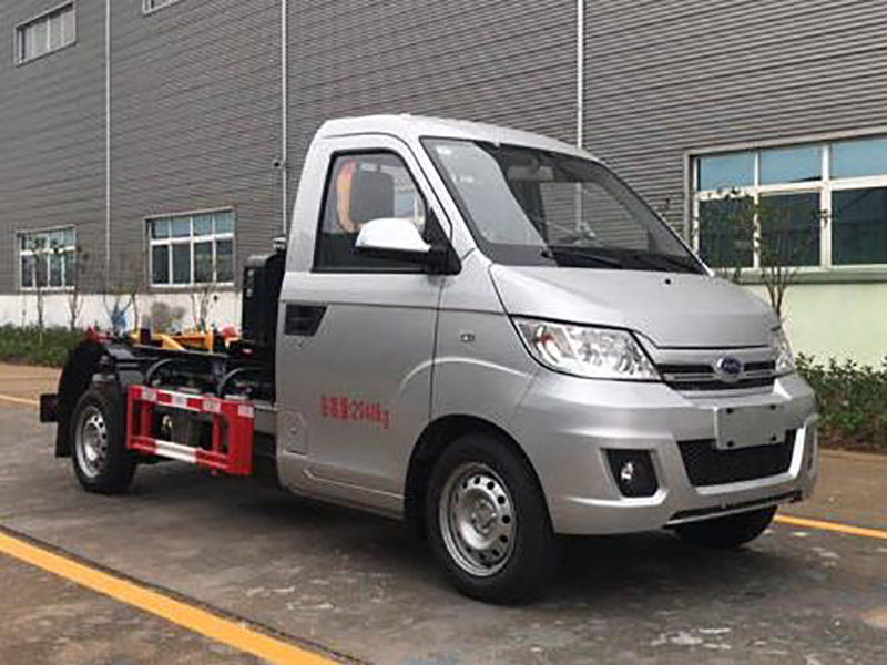 开瑞3050勾臂垃圾車(chē)