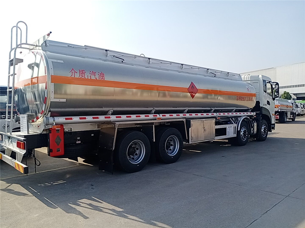 29.7方國(guó)六前四后八东风天龙350马力油罐車(chē)