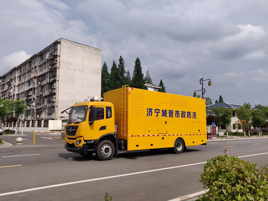 东风天锦2000方大流量排水車(chē)