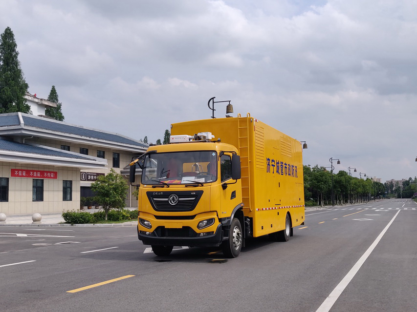 东风天锦2000方大流量排水車(chē)