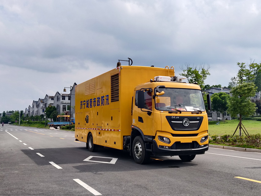东风天锦2000方大流量排水車(chē)