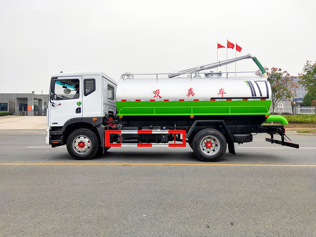 东风D9吸粪車(chē)12方